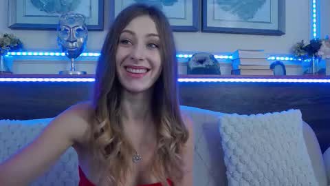 Snapshot of musedollx chatting on October 6, 7:44 pm Luna  online show from October 6, 7:44 pm