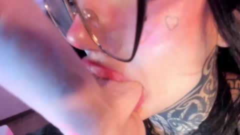 blackmuse online show from February 19, 3:28 am