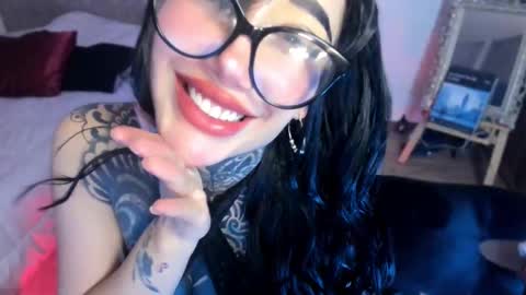 blackmuse online show from October 7, 12:30 am