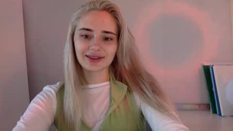 Snapshot of musescorner chatting on April 13, 2:33 pm musescorner online show from April 13, 2:33 pm