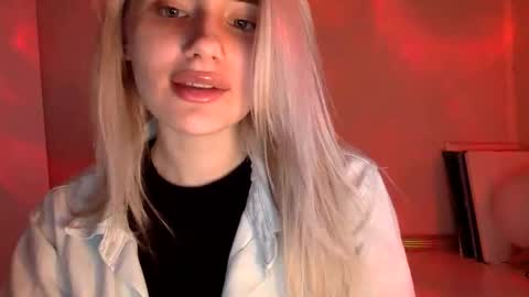 Snapshot of musescorner chatting on April 16, 9:39 pm musescorner online show from April 16, 9:39 pm