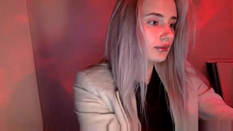 Snapshot of musescorner chatting on April 19, 7:05 pm musescorner online show from April 19, 7:05 pm