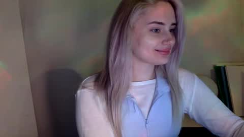Snapshot of musescorner chatting on April 23, 8:55 pm musescorner online show from April 23, 8:55 pm