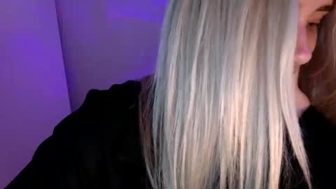 Snapshot of musescorner chatting on May 29, 4:38 pm musescorner online show from May 29, 4:38 pm