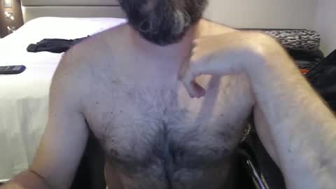 Snapshot of mushman87 chatting on October 1, 5:19 pm Mushman online show from October 1, 5:19 pm