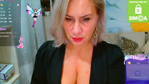 Lana online show from December 7, 9:39 am