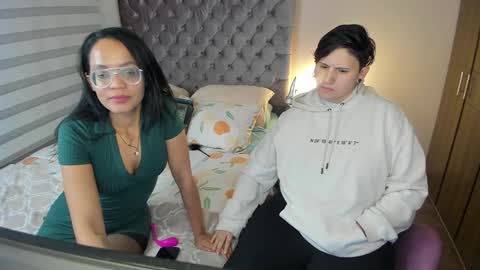 VALENTINA Luna  online show from December 8, 8:51 am