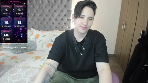 VALENTINA Luna  online show from December 12, 5:20 am