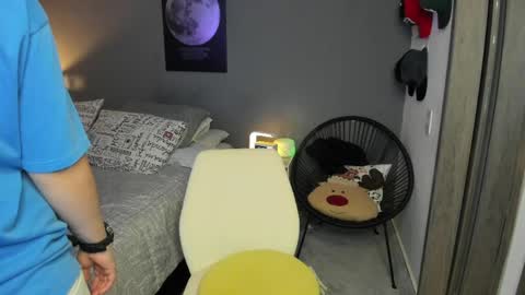 Snapshot of musicayluna chatting on April 5, 1:58 am VALENTINA Luna online show from April 5, 1:58 am