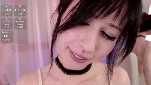 Snapshot of mutedmood_ chatting on May 17, 12:23 pm mutedmood_ online show from May 17, 12:23 pm