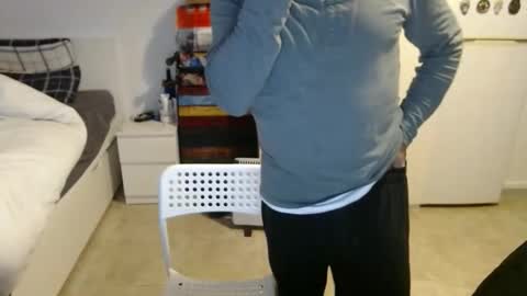 taurosboy online show from December 14, 7:40 pm