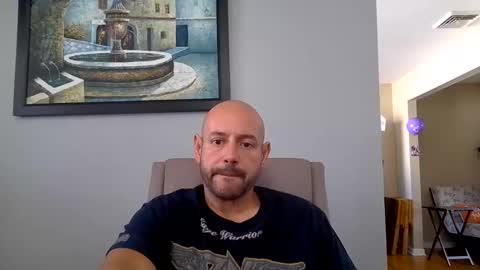 Snapshot of mworlton9 chatting on October 1, 4:24 pm Maximus online show from October 1, 4:24 pm