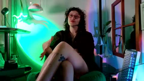 Mx. Anouk Divine online show from May 17, 12:30 am
