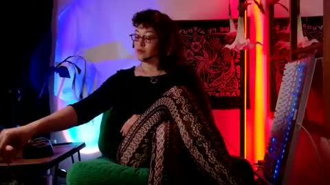 Mx. Anouk Divine online show from June 10, 2:01 am