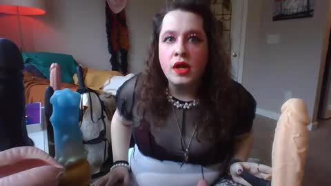 Snapshot of mxsissycharlotte chatting on February 6, 4:47 pm Mx Charlotte online show from February 6, 4:47 pm
