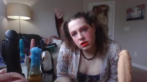 Snapshot of mxsissycharlotte chatting on February 20, 5:18 pm Mx Charlotte online show from February 20, 5:18 pm