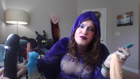 Snapshot of mxsissycharlotte chatting on February 24, 3:53 pm Mx Charlotte online show from February 24, 3:53 pm