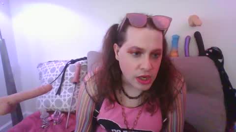 Snapshot of mxsissycharlotte chatting on September 12, 2:11 am Mx Charlotte online show from September 12, 2:11 am