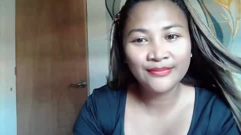 mia online show from April 9, 2:44 am