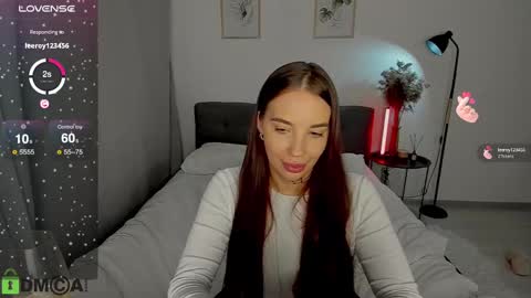 katie online show from December 7, 1:58 am