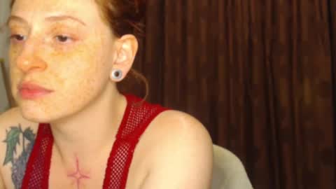     sara      i know you love me xoxox     online show from October 4, 6:11 am