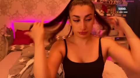 Naomi online show from July 1, 6:29 pm