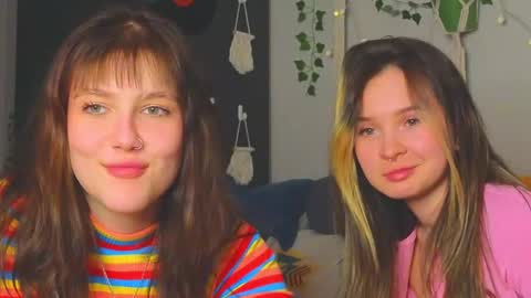  PARIS   online show from December 7, 7:43 pm