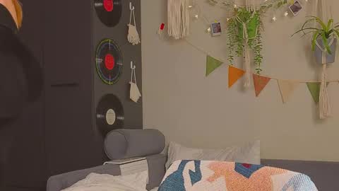 Snapshot of my_parisss chatting on September 29, 10:25 pm PARIS online show from September 29, 10:25 pm