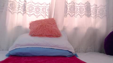 My Sweety Bom online show from November 7, 8:20 pm