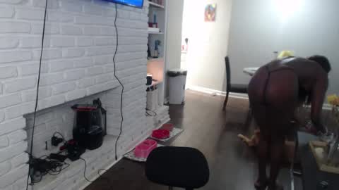 Snapshot of myabadd chatting on September 17, 5:36 pm BaddMFUCKER online show from September 17, 5:36 pm