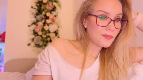 Mya-be Yours P online show from December 13, 9:52 pm