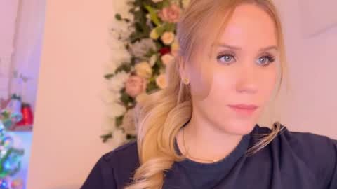 Mya-be Yours P online show from December 17, 5:47 pm