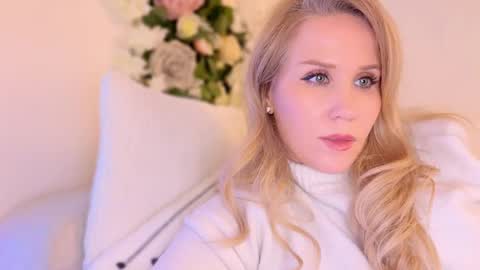 Mya-be Yours P online show from December 18, 8:14 pm