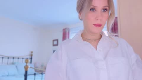 Mya-be Yours P online show from December 25, 2:56 pm