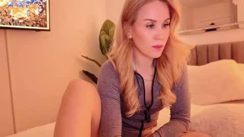 Mya-be Yours P online show from March 20, 6:24 pm