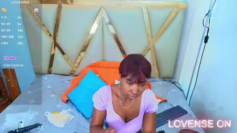 Snapshot of myblackdope_ chatting on January 13, 1:06 pm Samanta  online show from January 13, 1:06 pm