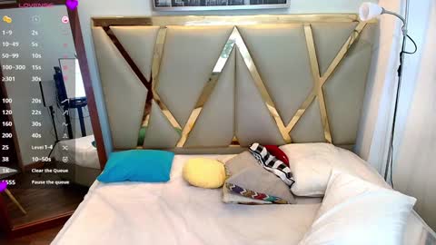 Snapshot of myblackdope_ chatting on February 4, 12:44 pm Samanta  online show from February 4, 12:44 pm