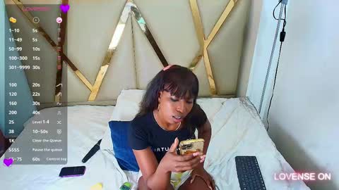 Snapshot of myblackdope_ chatting on March 6, 1:24 pm Samanta  online show from March 6, 1:24 pm