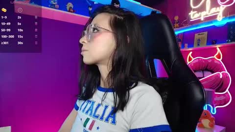 Snapshot of mycutiebabe chatting on February 20, 4:42 am Milly Cute online show from February 20, 4:42 am