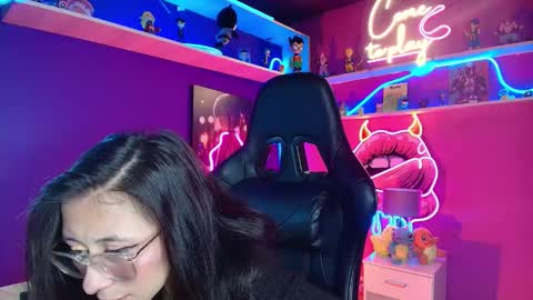 Snapshot of mycutiebabe chatting on March 15, 4:18 am Milly Cute online show from March 15, 4:18 am