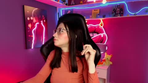 Snapshot of mycutiebabe chatting on March 28, 4:34 am Milly Cute online show from March 28, 4:34 am