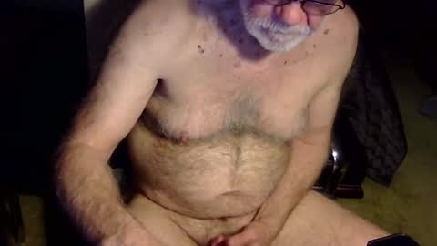 Snapshot of mydiboi chatting on May 4, 5:03 am r-glenn-01 online show from May 4, 5:03 am