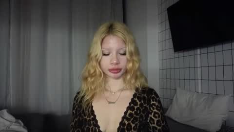 mydrool online show from February 13, 11:34 pm