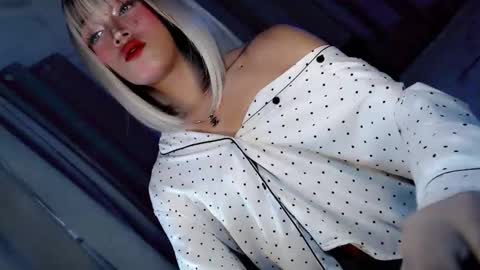 mykaliciousness online show from November 19, 11:49 pm