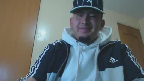Snapshot of myke_andrade chatting on January 16, 5:32 am myke_andrade online show from January 16, 5:32 am