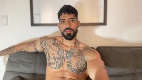 Myke esthetic online show from December 8, 2:18 am