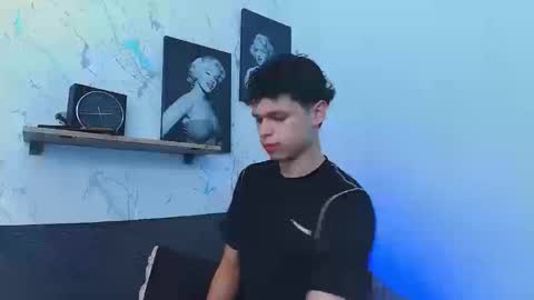 Snapshot of mykelcano chatting on March 17, 3:15 pm Mykel online show from March 17, 3:15 pm