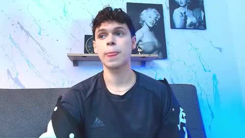 Snapshot of mykelcano chatting on March 25, 2:45 pm Mykel online show from March 25, 2:45 pm