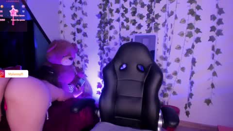 Snapshot of myla_mayfield chatting on October 6, 11:51 am Myla online show from October 6, 11:51 am