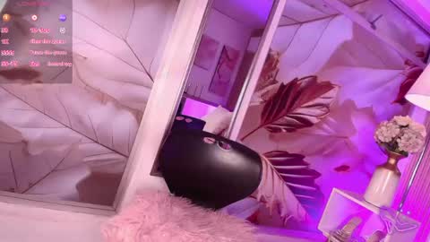 Snapshot of myladreams_ chatting on April 25, 3:42 am Myla online show from April 25, 3:42 am